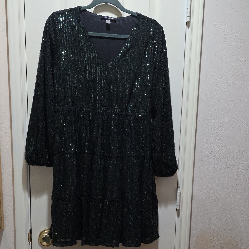 Cable & Gauge Black Sequin Top